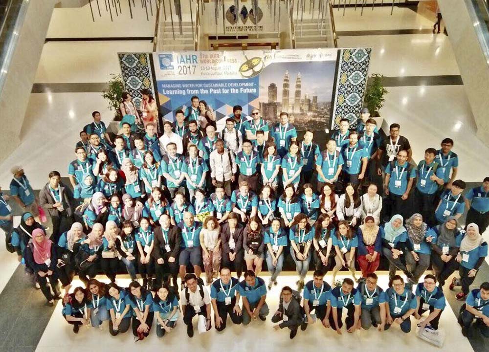 YPN delegates at the 37th IAHR World Congress in Kuala Lumpur, Malaysia.