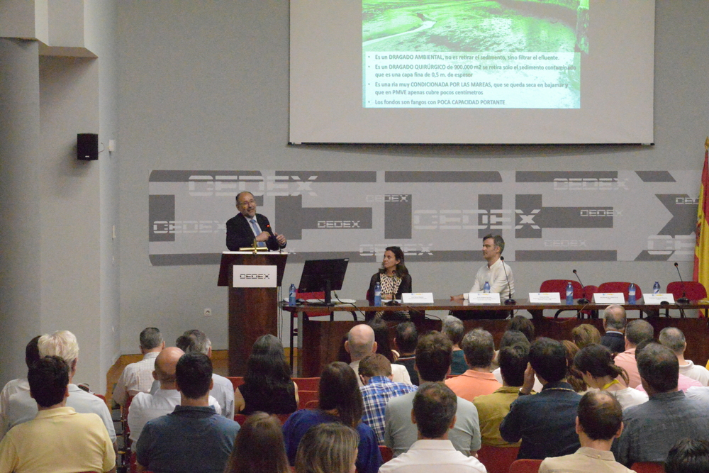 Presentación de Carlos Gil Villar